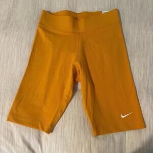 Nike Tight Fit Mid Rise Short Length biker shorts
